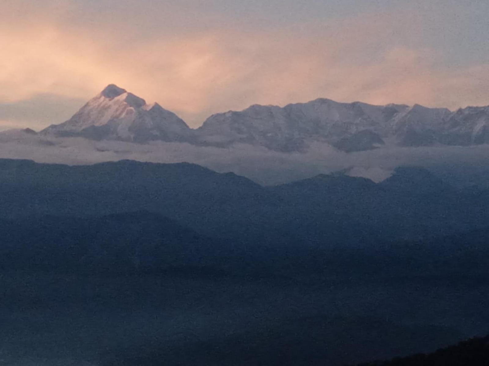 Golden Himalaya Homestay Kausani Exteriör bild