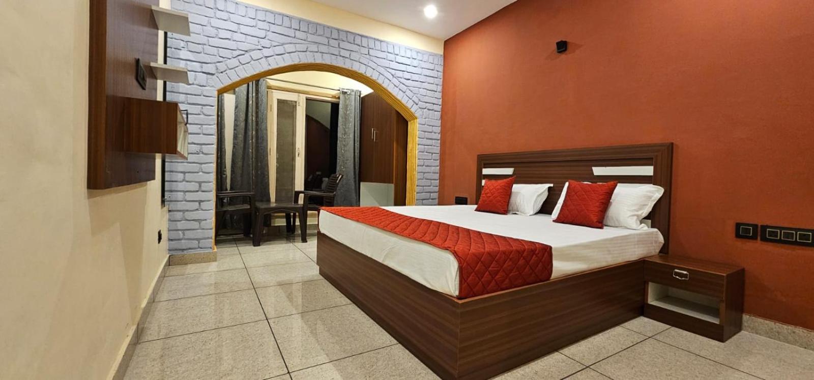 Golden Himalaya Homestay Kausani Exteriör bild