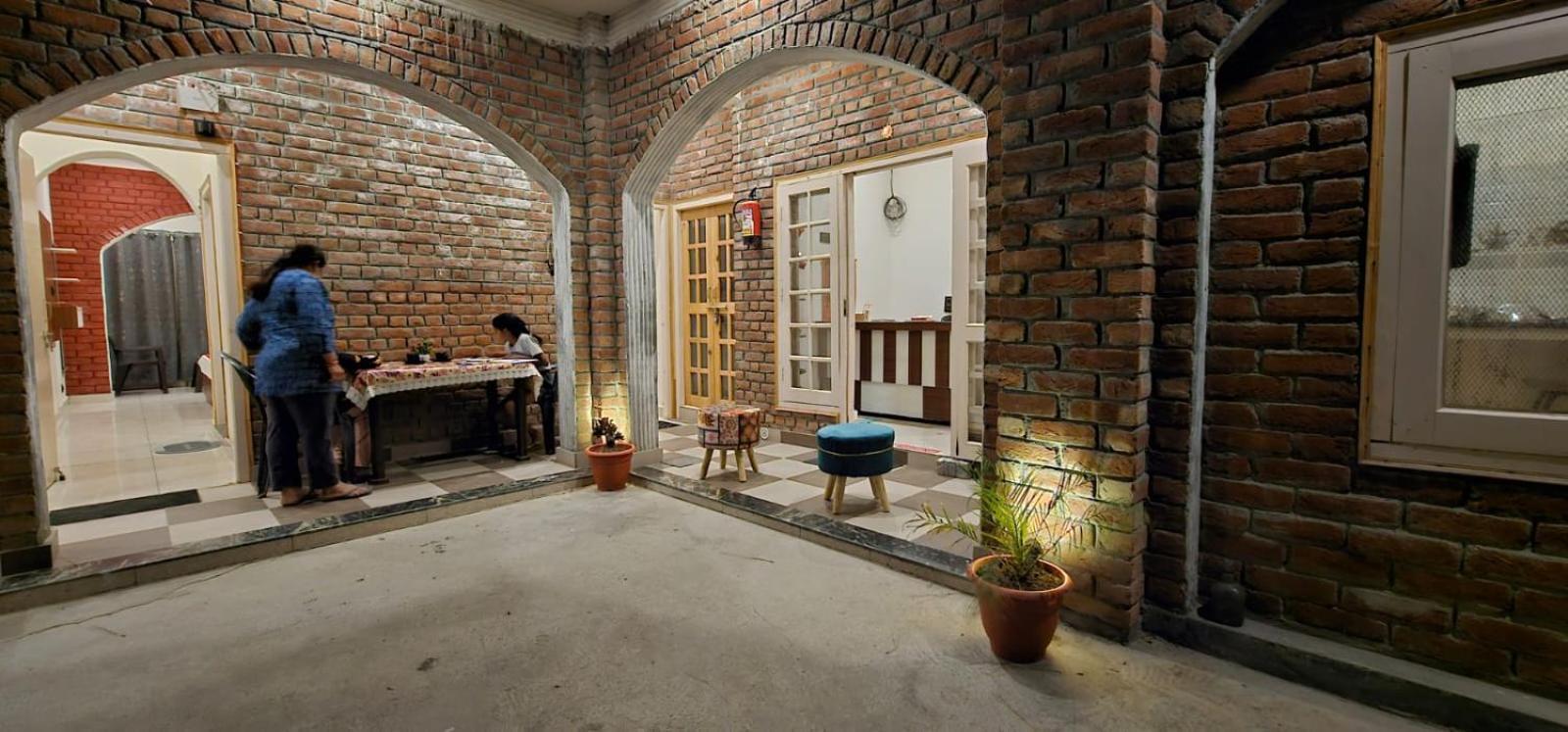 Golden Himalaya Homestay Kausani Exteriör bild