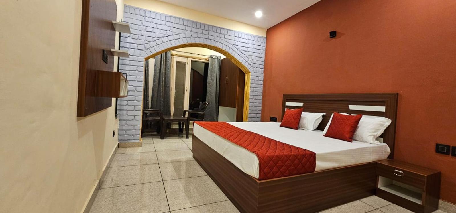 Golden Himalaya Homestay Kausani Exteriör bild